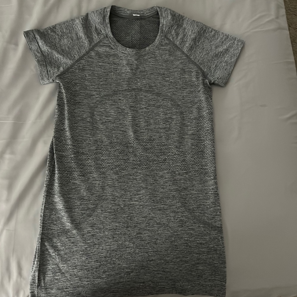 Lululemon Swiftly